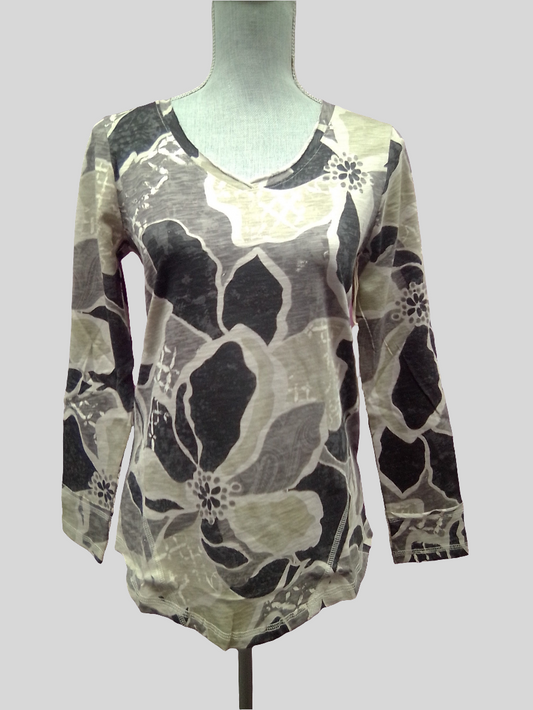 The Escape Laid Back V Neck - Fog